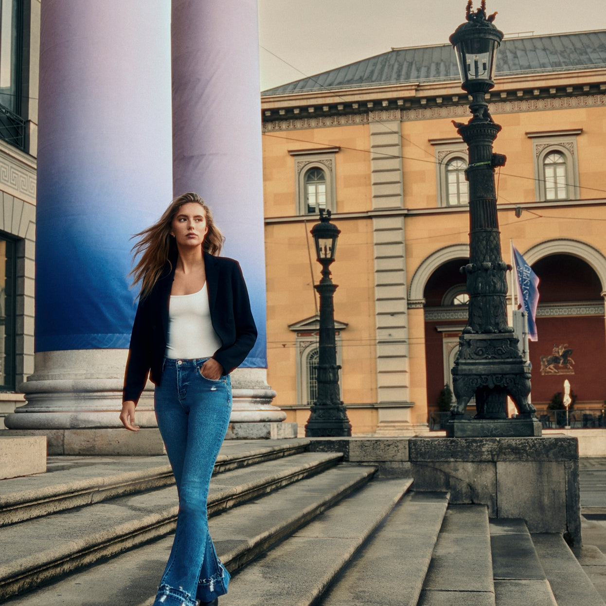 Donna High Rise Bootcut Jeans - Official Kancan USA