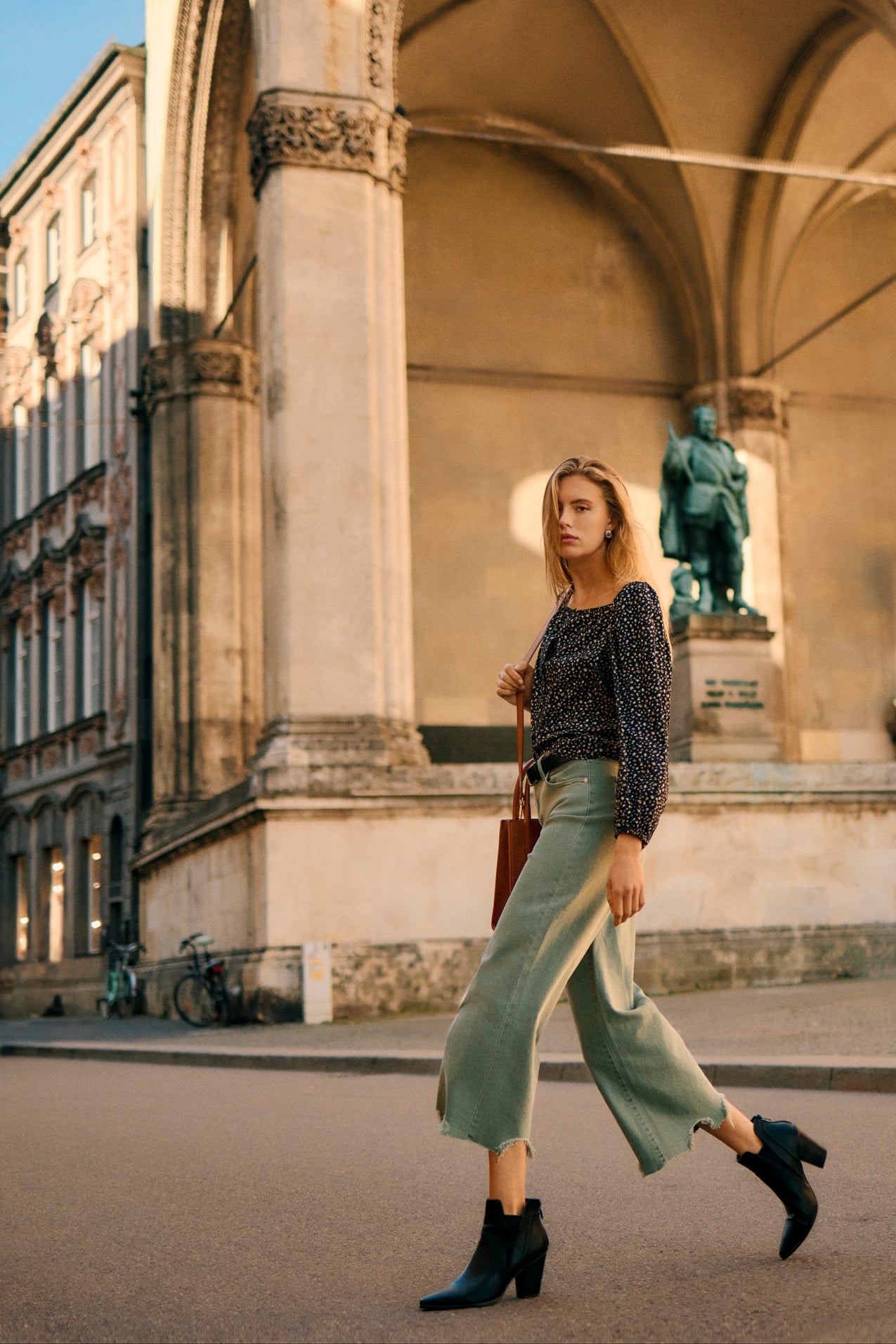 Savie Cropped Wide Leg Jeans - Official Kancan USA