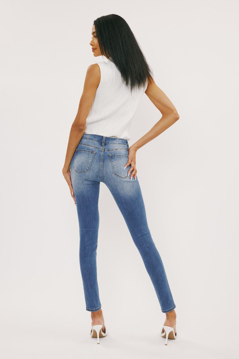 Logan Mid Rise Super Skinny - Official Kancan USA