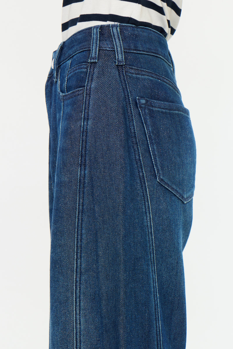 Kira Low Slung Horseshoe