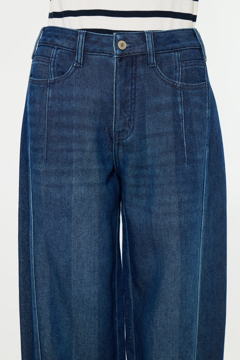 Kira Low Slung Horseshoe