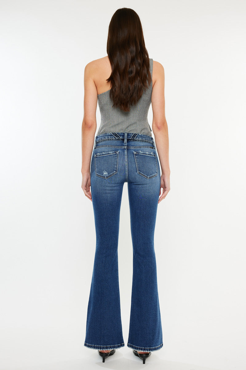 File:Mujer Jeans levanta cola.jpg - Wikipedia