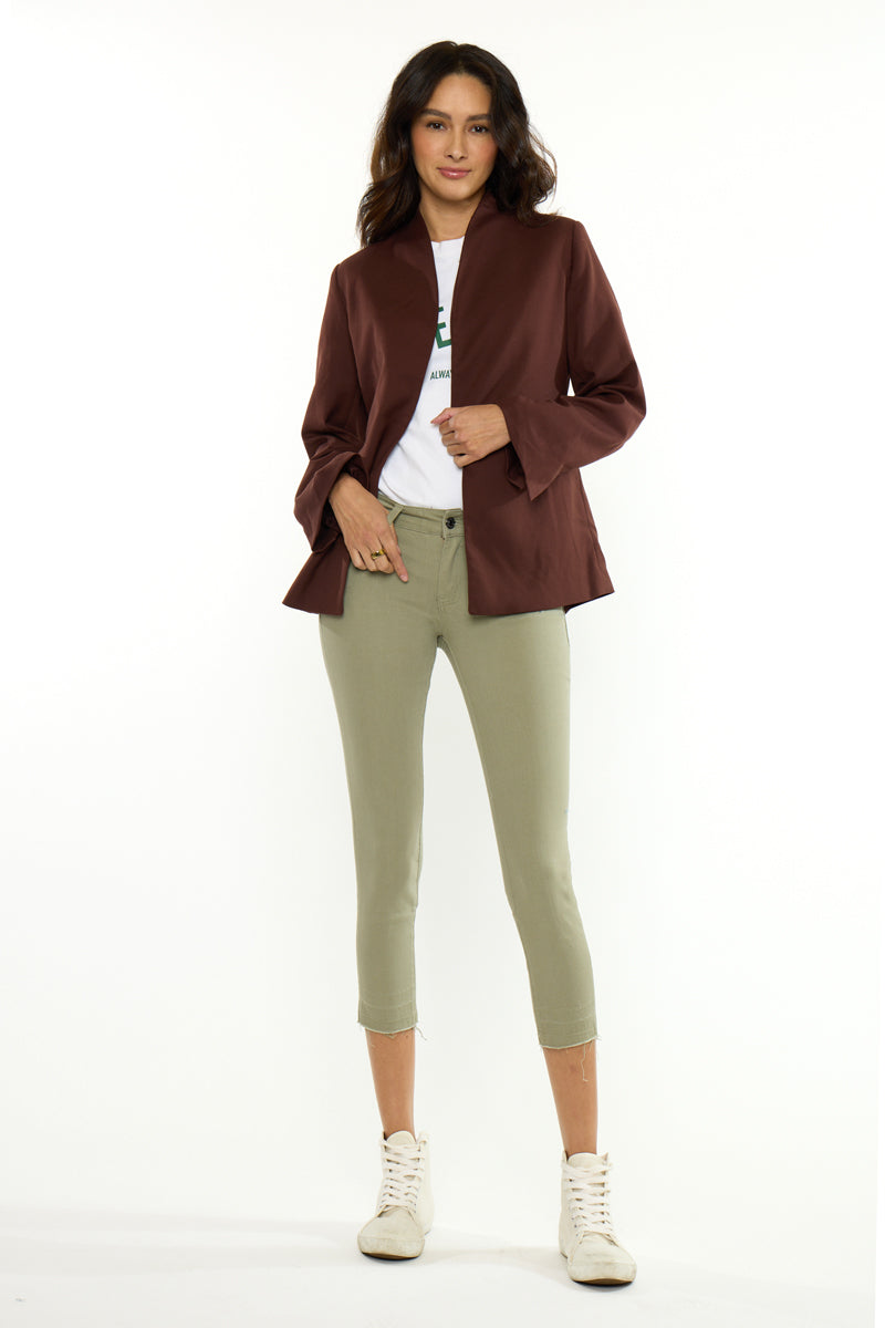 Lilian Mid Rise Capris