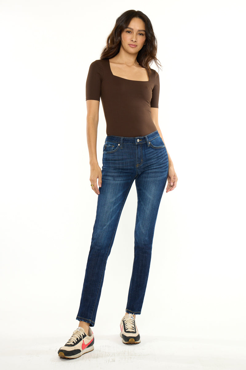 Ashlyn Mid Rise Super Skinny