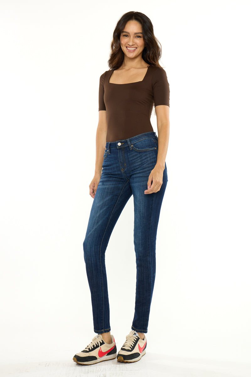 Ashlyn Mid Rise Super Skinny