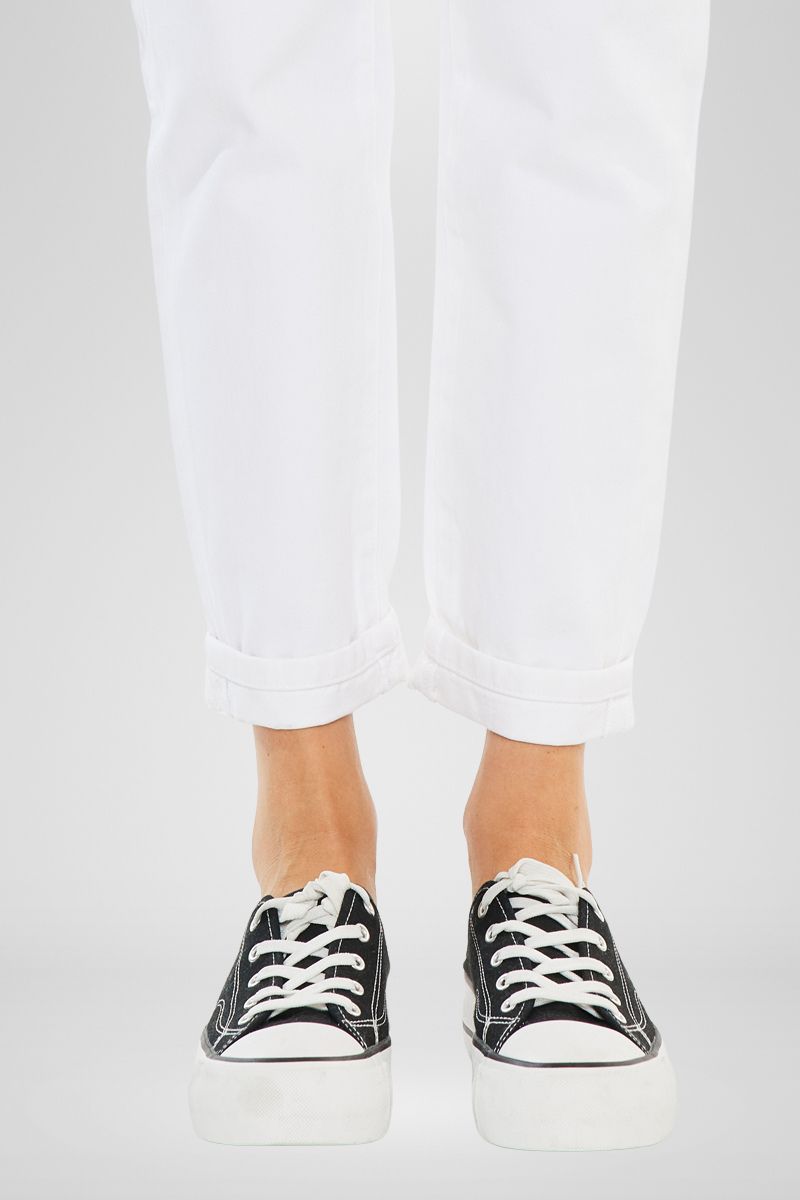 Queens Ultra High Rise Slouch Fit Jeans - Official Kancan USA