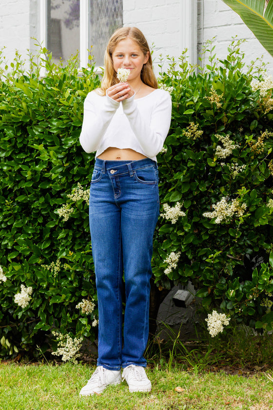Milly Mid Rise Straight - Official Kancan USA